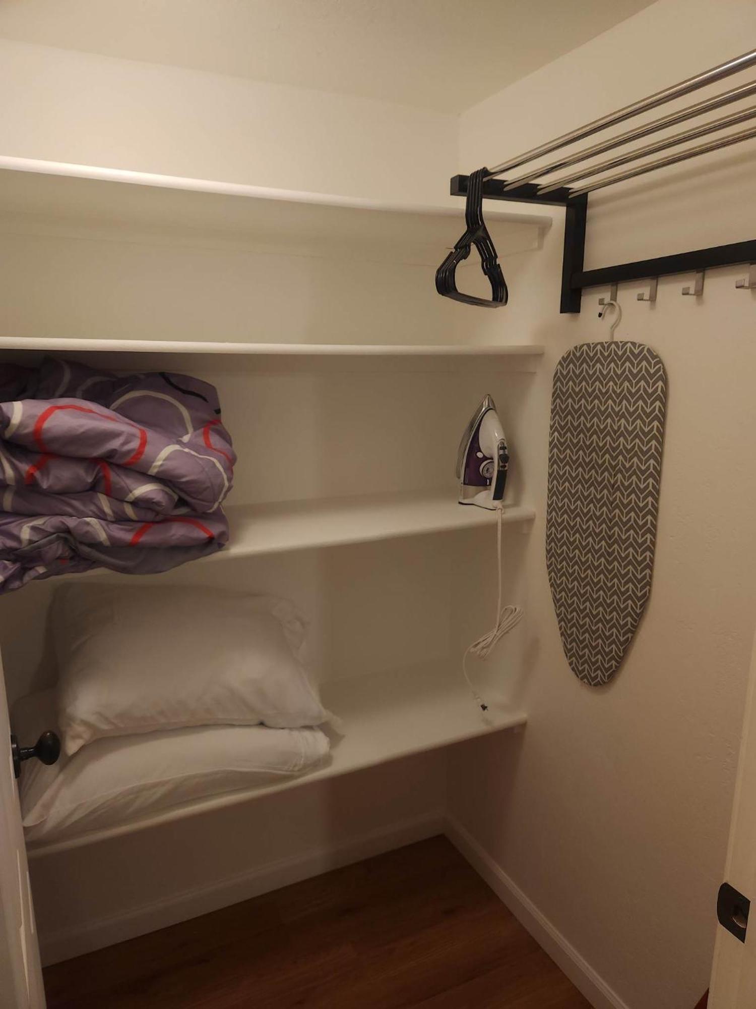 Medford Home And 2 Condos With Pool Екстериор снимка